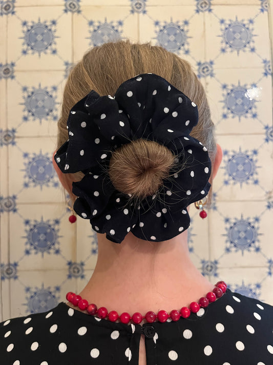 polka dot scrunchie